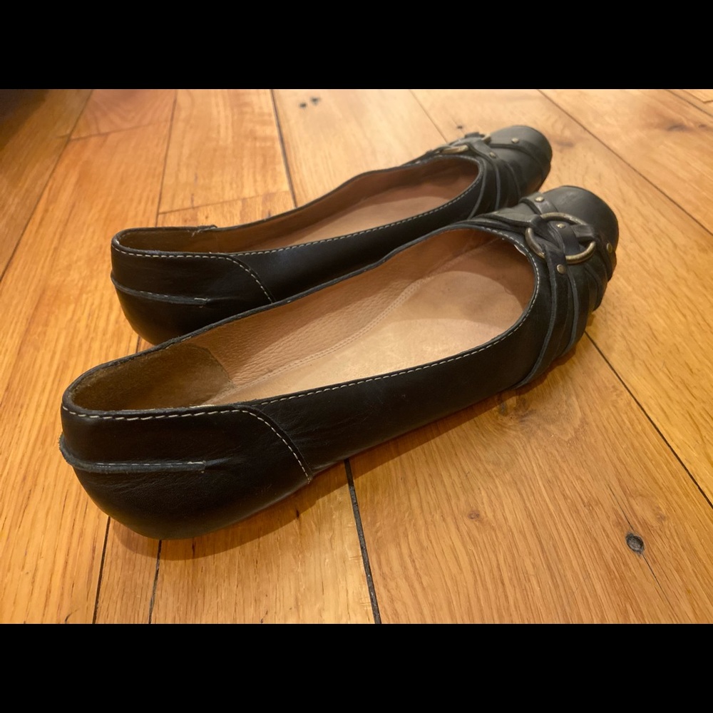 Black Flats - image 4